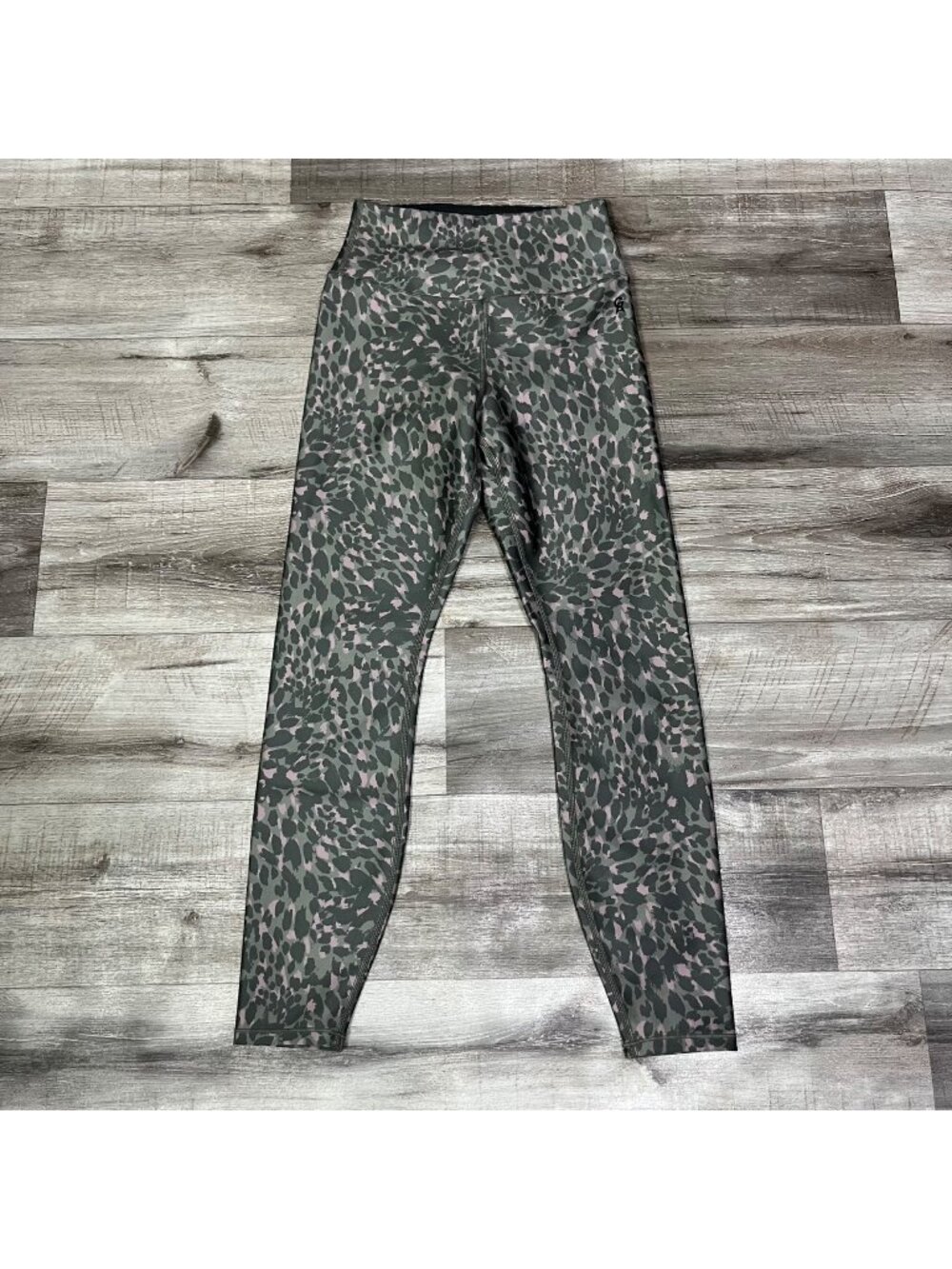 Good American Athletic High Rise Leopard Print Yoga Pants Women’s Size 1 (S)